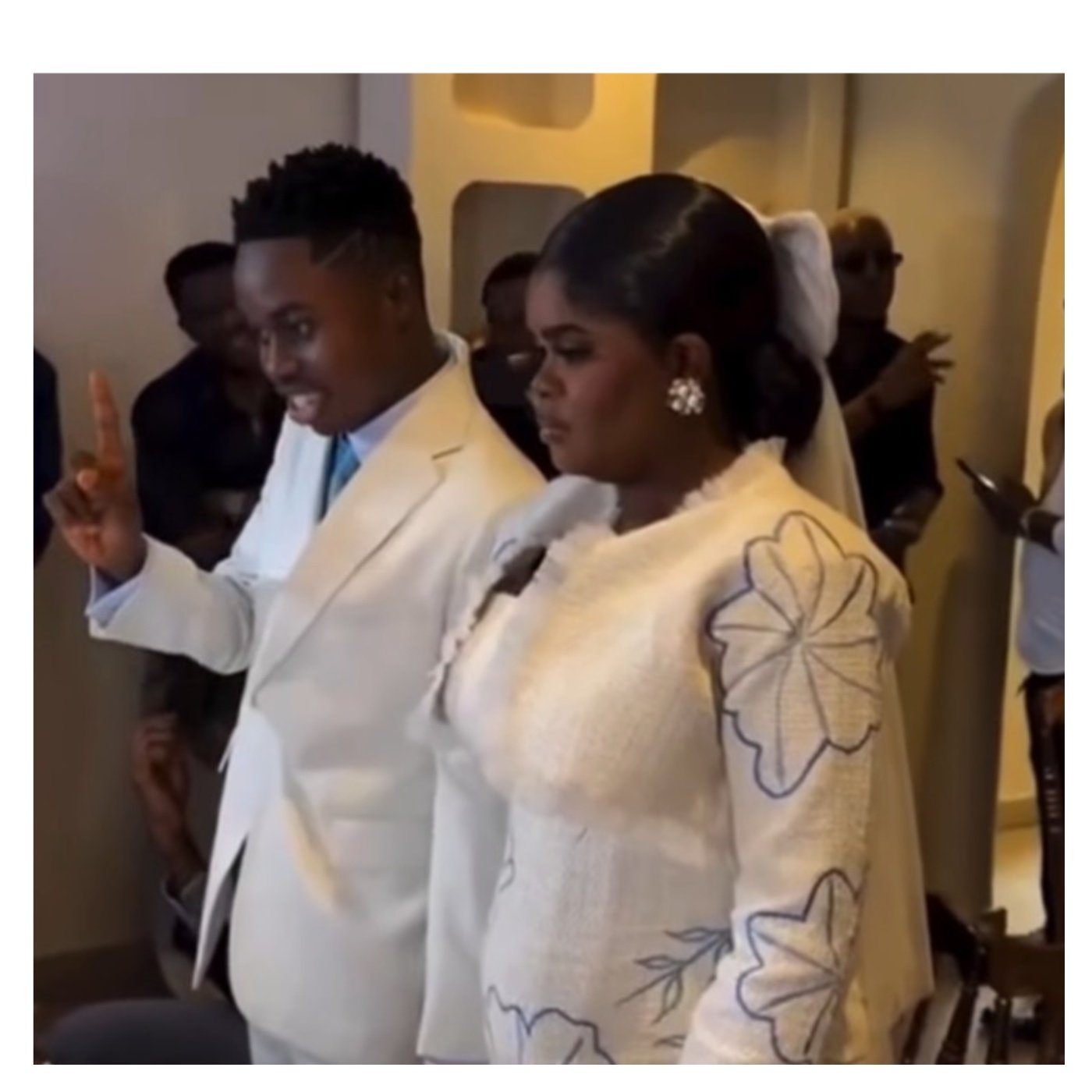 Moment Peller obstructs wedding process in court after hearing five-year jail if he violates rules [VIDEO]